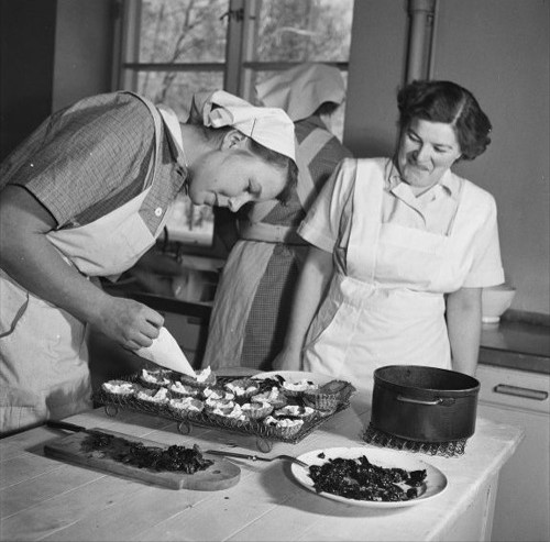 KLIKKAA TÄSTÄ ! KLIKKAA TÄSTÄ !